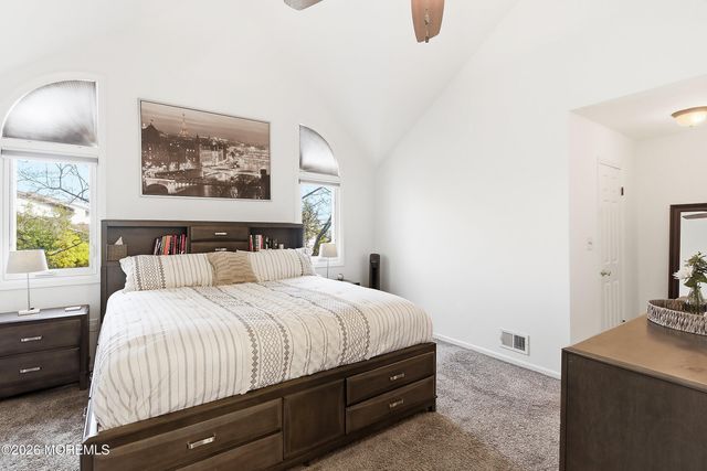 22 Tower Hill Drive 1011, Red Bank, NJ 07701