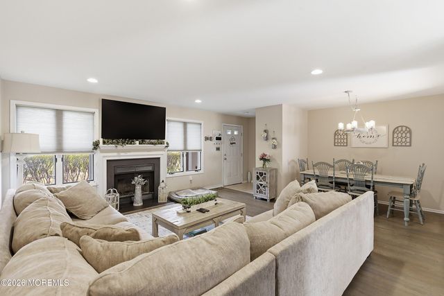 22 Tower Hill Drive 1011, Red Bank, NJ 07701
