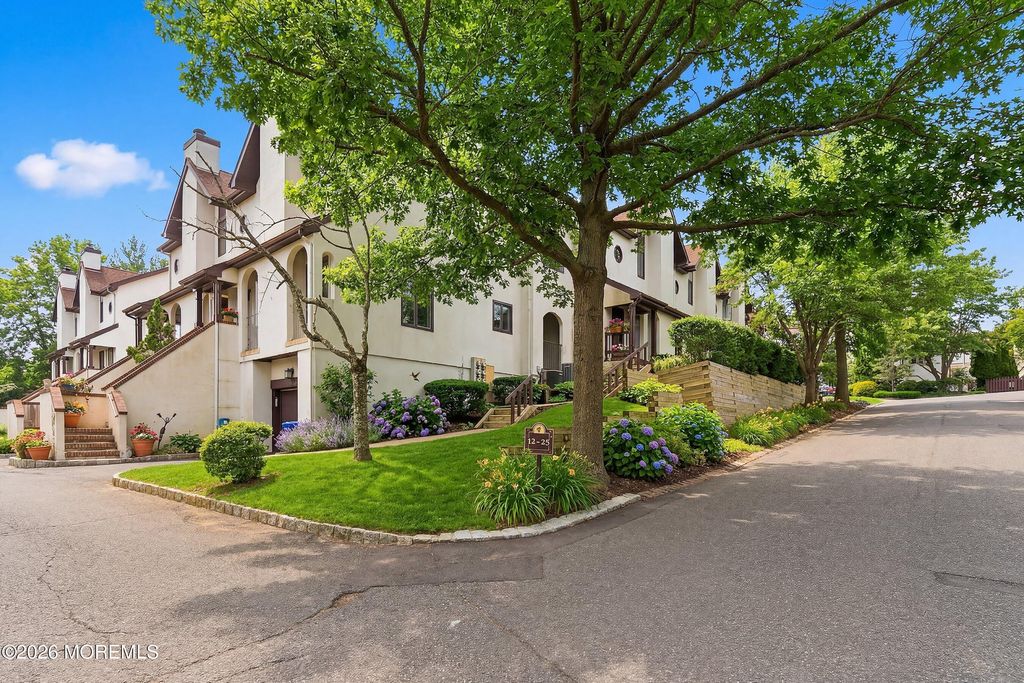 22 Tower Hill Drive 1011, Red Bank, NJ 07701