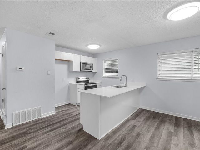303 Mansfield Road, Cleburne, TX 76031