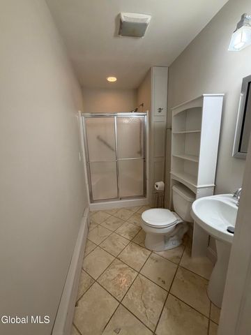 111 Hollywood Avenue, Albany, NY 12208