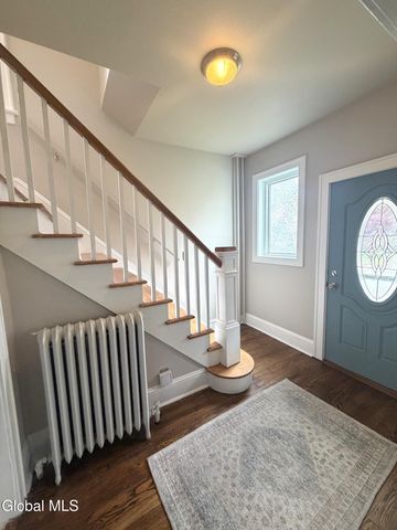 111 Hollywood Avenue, Albany, NY 12208