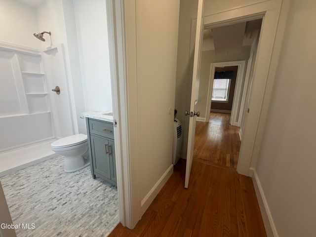111 Hollywood Avenue, Albany, NY 12208