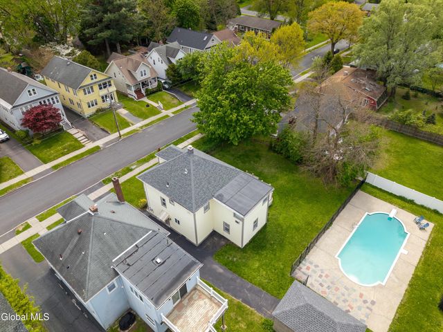 111 Hollywood Avenue, Albany, NY 12208