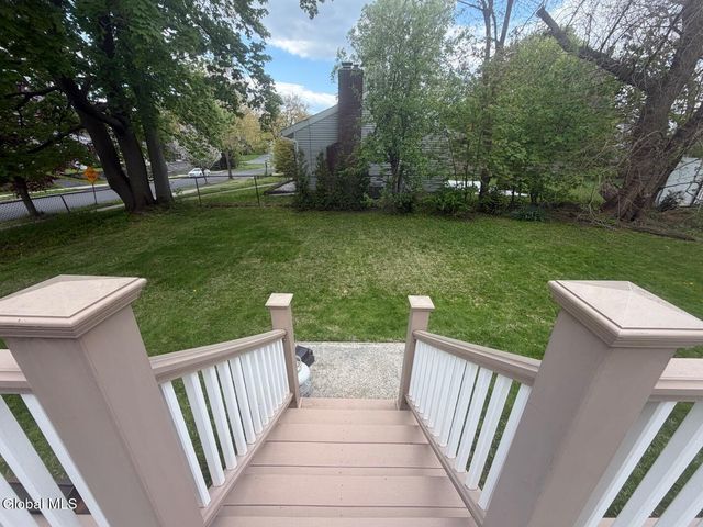 111 Hollywood Avenue, Albany, NY 12208