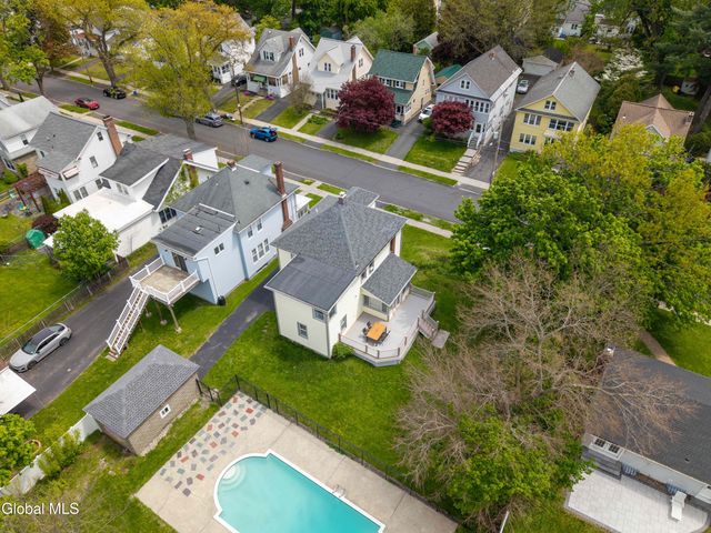 111 Hollywood Avenue, Albany, NY 12208
