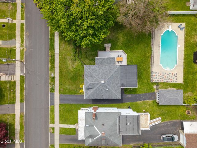 111 Hollywood Avenue, Albany, NY 12208