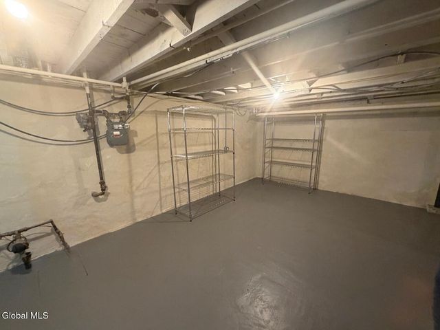 111 Hollywood Avenue, Albany, NY 12208