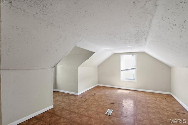 6906 Florian Avenue, St Louis, MO 63121