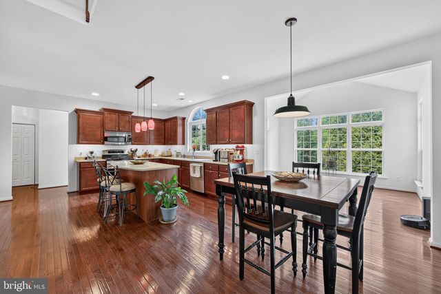 1100 AUTUMNVIEW LN, Pottstown, PA 19464