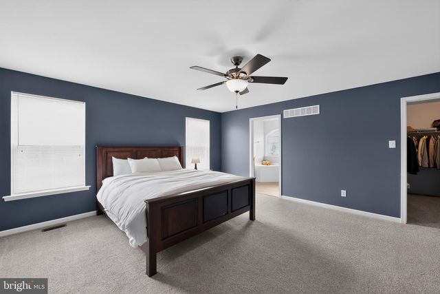 1100 AUTUMNVIEW LN, Pottstown, PA 19464
