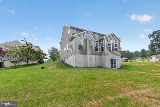 1100 AUTUMNVIEW LN, Pottstown, PA 19464