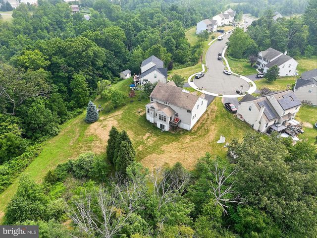 1100 AUTUMNVIEW LN, Pottstown, PA 19464