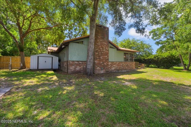 135 UNDERWOOD Drive, Palatka, FL 32177