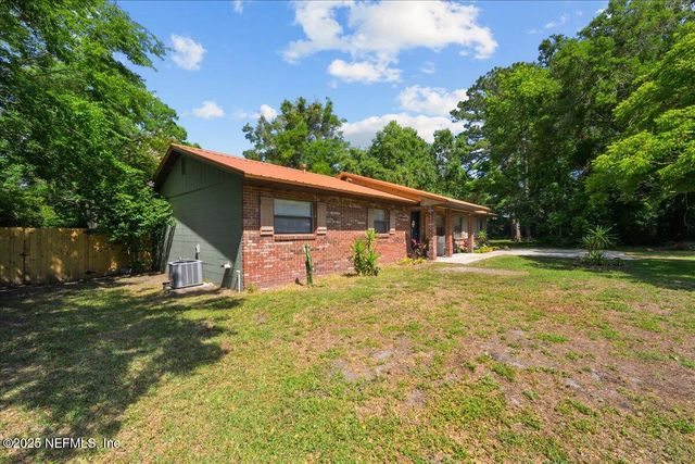 135 UNDERWOOD Drive, Palatka, FL 32177