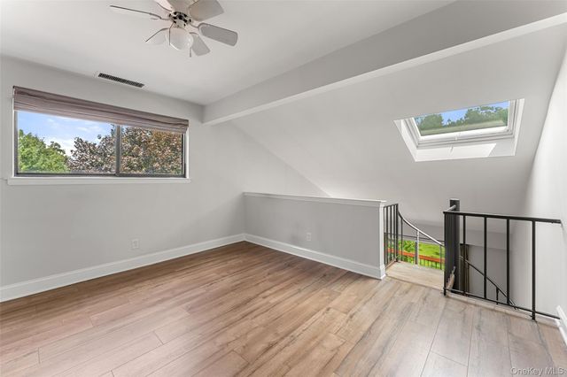18 Bronxville Glen Drive 3-12, Bronxville, NY 10708