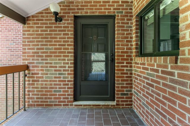 18 Bronxville Glen Drive 3-12, Bronxville, NY 10708
