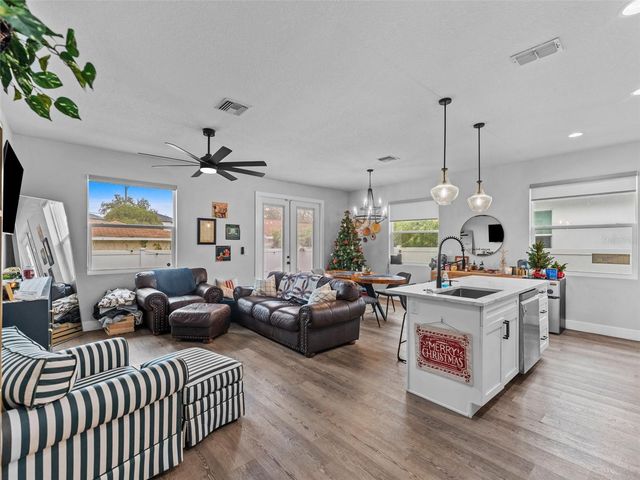 3103 W LEROY STREET, Tampa, FL 33607