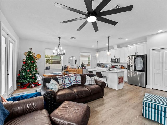 3103 W LEROY STREET, Tampa, FL 33607