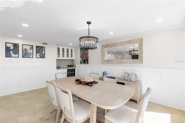 5770 MIDNIGHT PASS C608, Siesta Key, FL 34242