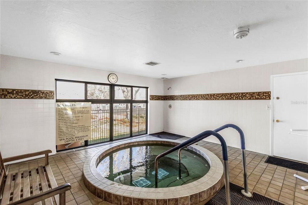 Image 55 of property listing at 5770 MIDNIGHT PASS C608, Siesta Key, FL 34242