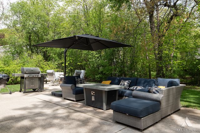 2 DOGWOOD Road, Rolling Meadows, IL 60008