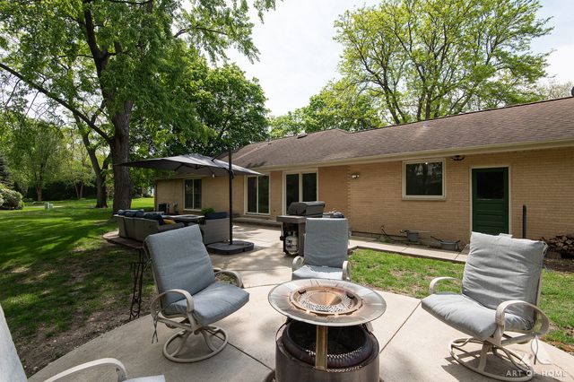 2 DOGWOOD Road, Rolling Meadows, IL 60008