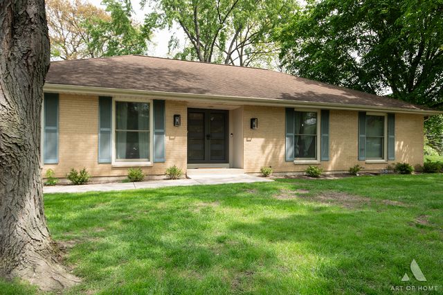 2 DOGWOOD Road, Rolling Meadows, IL 60008