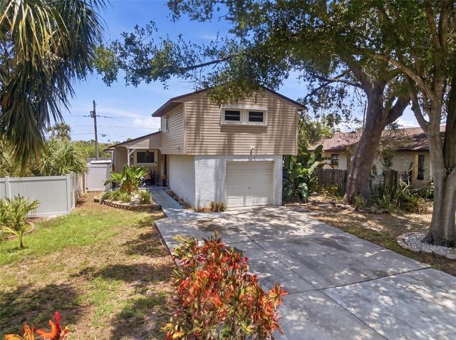 111 69TH AVENUE N, St Petersburg, FL 33702