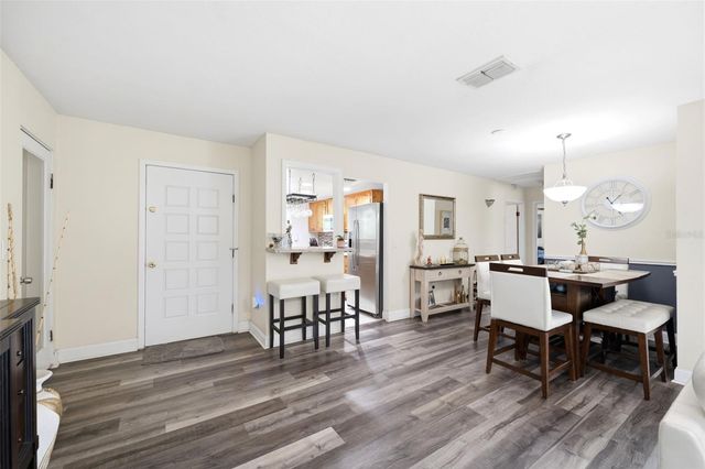 111 69TH AVENUE N, St Petersburg, FL 33702