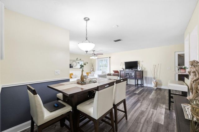 111 69TH AVENUE N, St Petersburg, FL 33702