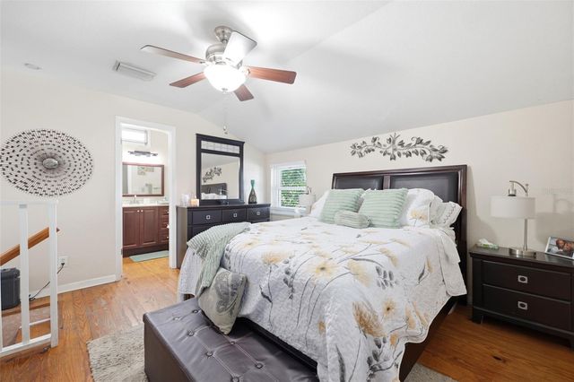 111 69TH AVENUE N, St Petersburg, FL 33702