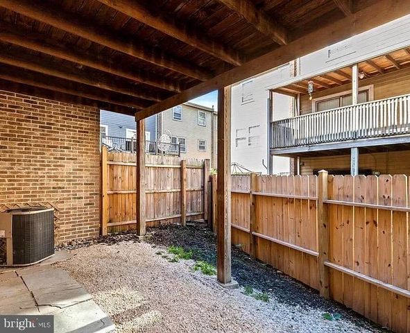 1902 CURTIS CT SE, Washington, DC 20020