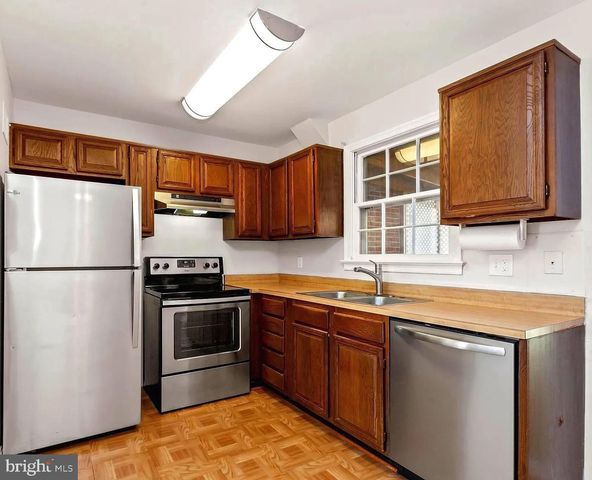 1902 CURTIS CT SE, Washington, DC 20020