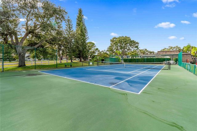 2980 HAINES BAYSHORE ROAD 160, Clearwater, FL 33760