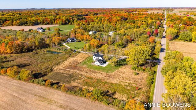 6008 Hidden Creek Trail, Hamilton, MI 49419