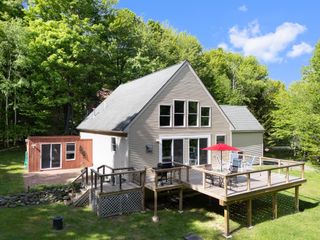 8 Deer Run, Wilmington, VT 05363