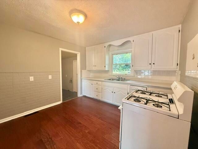 2616 N East Avenue, Springfield, MO 65803