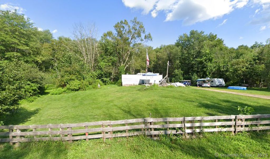 669 Quaddick Town Farm Road, Thompson, CT 06277