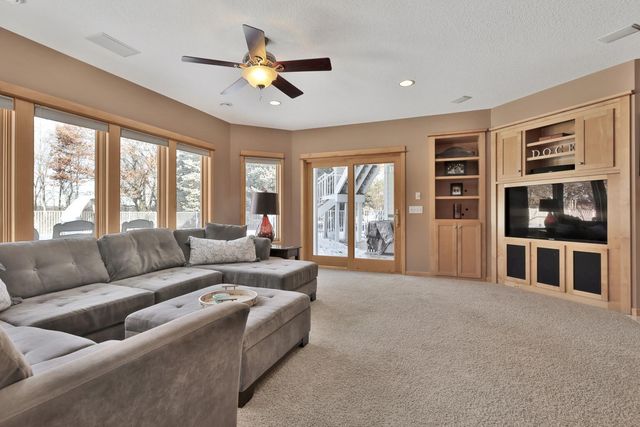 365 Sioux Lookout, Lino Lakes, MN 55014