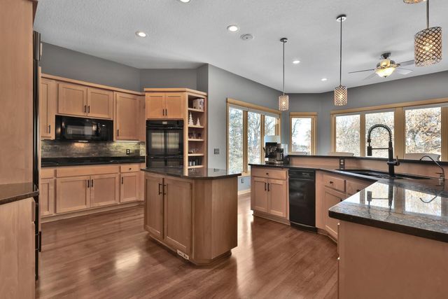 365 Sioux Lookout, Lino Lakes, MN 55014