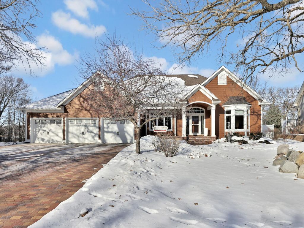 365 Sioux Lookout, Lino Lakes, MN 55014