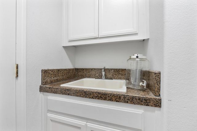 5310 Homewood Way, Riverbank, CA 95367