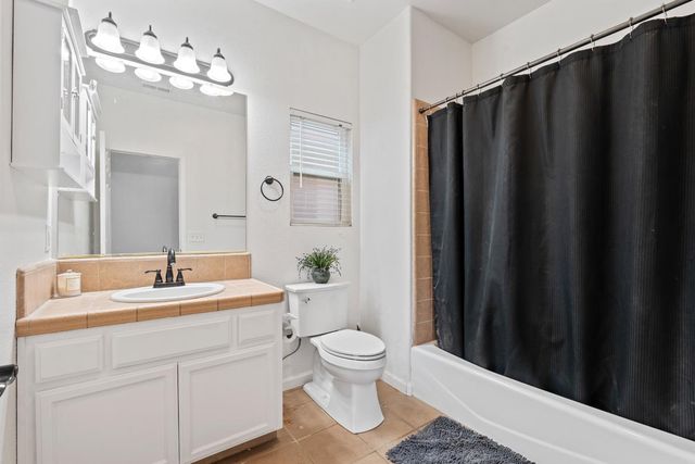 5310 Homewood Way, Riverbank, CA 95367