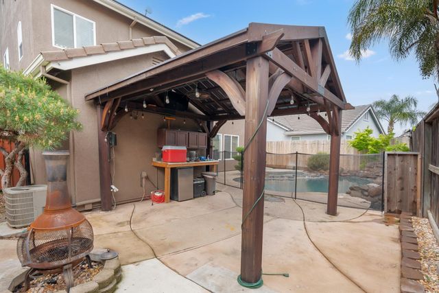 5310 Homewood Way, Riverbank, CA 95367