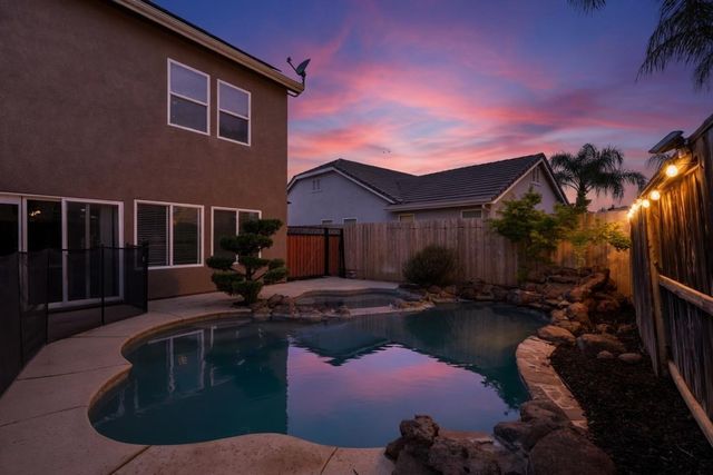 5310 Homewood Way, Riverbank, CA 95367