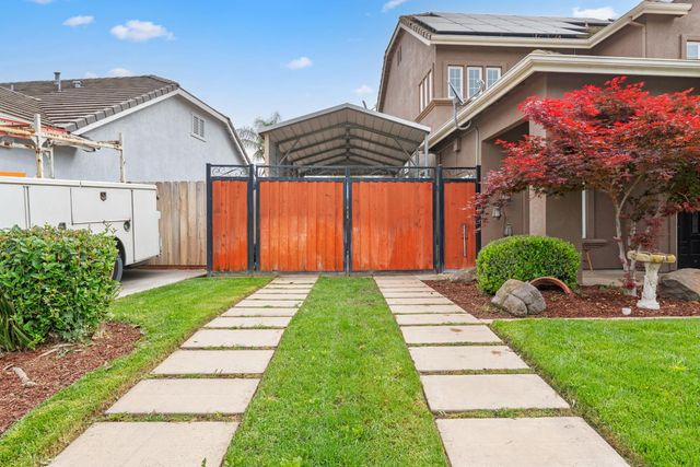 5310 Homewood Way, Riverbank, CA 95367