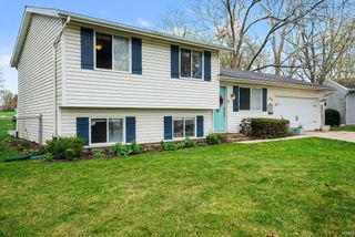 2035 Carrbridge Court, South Bend, IN 46614