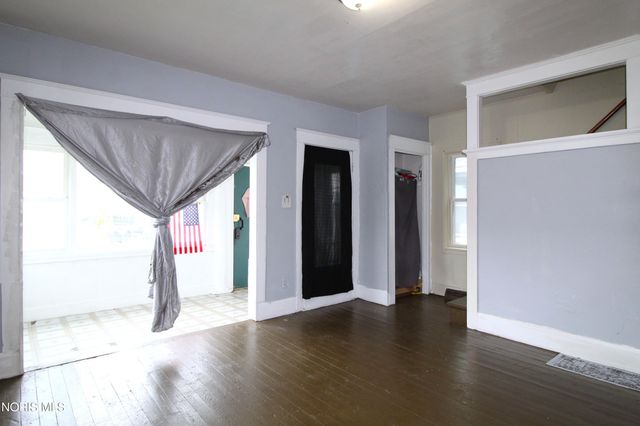 438 2nd Street, Toledo, OH 43605