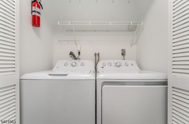 53 Overlook Dr, Union Twp., NJ 08809